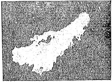 Une &eacute;trange apparition de feu c&eacute;leste, pas tr&egrave;s diff&eacute;rente de celle d&eacute;crite par l'&eacute;v&ecirc;que John S. Michaud &agrave; Burlington (Vt.), est ici reproduite &agrave; partir d'une photographie