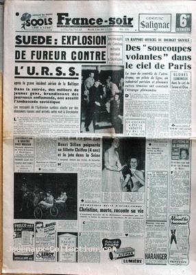 France Soir du 18 juin, titrant : Des "soucoupes volantes" dans le ciel de Paris. La tour de contr&ocirc;le de l'a&eacute;rodrome, un pilote de ligne, un ... et plusieurs ???? t&eacute;moins ont constat&eacute; l'&eacute;trange ph&eacute;nom&egrave;ne 