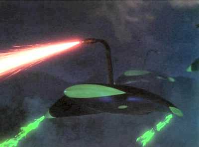 Les vaisseaux des martiens envahisseurs et leur rayon calorifique destructeurs, issus du film de Byron Haskin The War of the Worlds qui sort cette année-là, adapté du roman de H. G. Wells