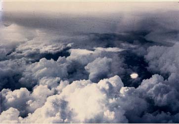 L'ovni photographi&eacute; par le pilote de la RCAF