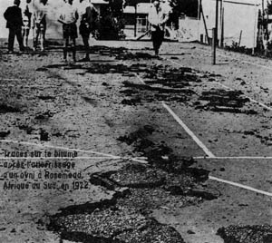 Traces sur le bitume apr&egrave;s l'atterrissage d'un ovni &agrave; Rosemead (Afrique du Sud)