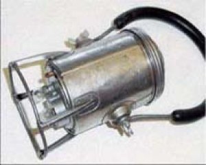 Une lanterne de chemin de fer Conger, &eacute;galement vendue aux magasins Sears Roebuck sous la marque "Homart", fabriqu&eacute;e &agrave; partir de 1950