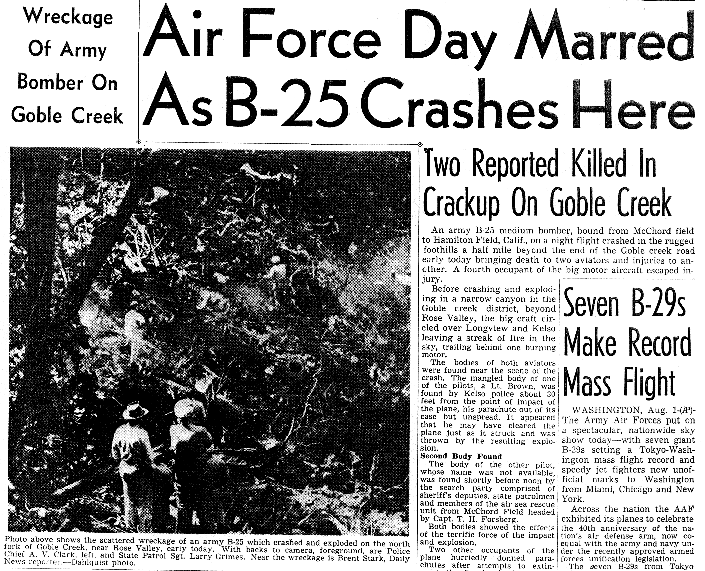 "Le jour de l'Air Force troublé alors qu'un B-25 s'écrase ici", article de Brent Stark pour le Longview      Daily News le 1er août, p. 1 Photo Dahlquist.