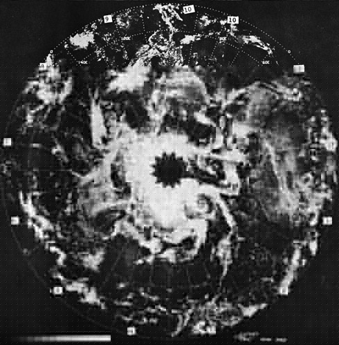Photo composite réalisée à partir des images de 13 passages du satellite ESSA-3 le 1967-04-23